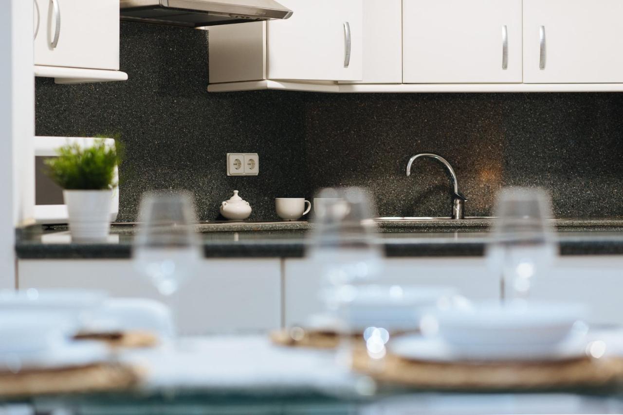 Holi-Rent Lanza Appartement Sevilla Buitenkant foto